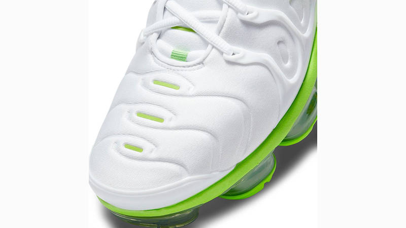 vapor max tennis ball