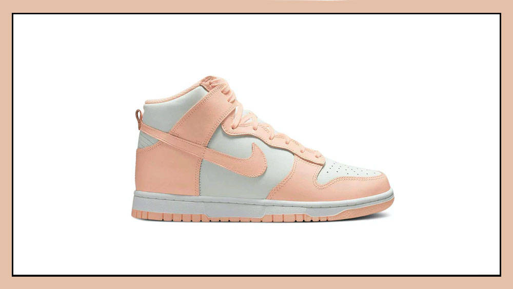 nike dunk crimson tint high with border