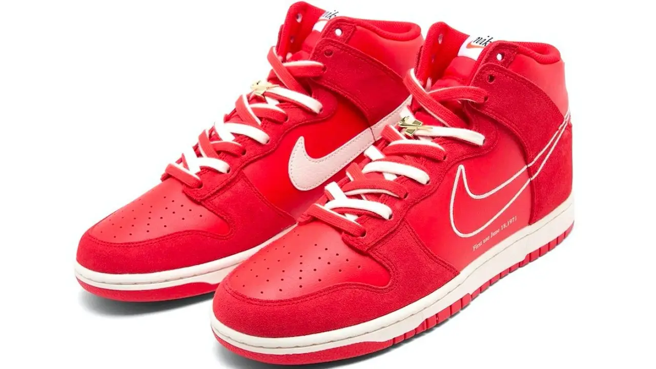 Nike dunk high red bull hotsell