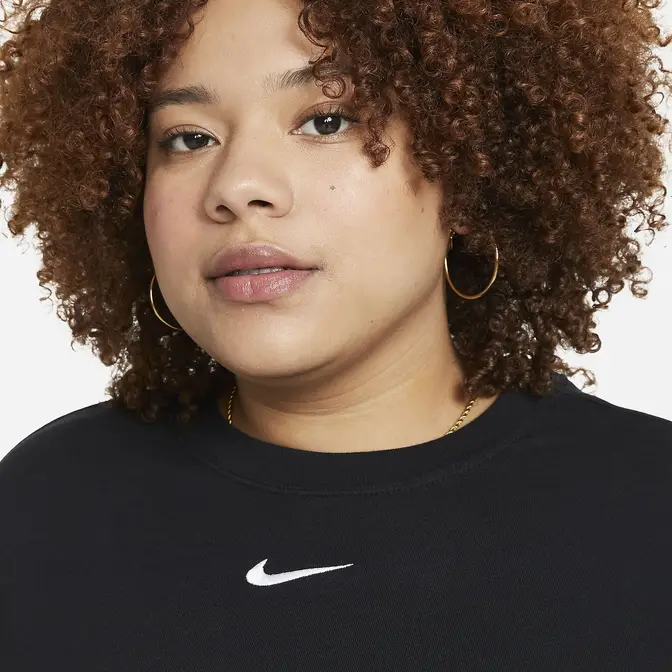 Nike Sportswear Collection Essentials Oversized Fleece Crew (Plus Size
