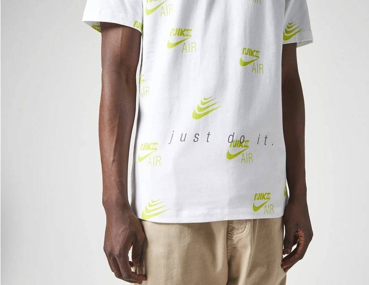 Nike Sportswear Swoosh T-shirt