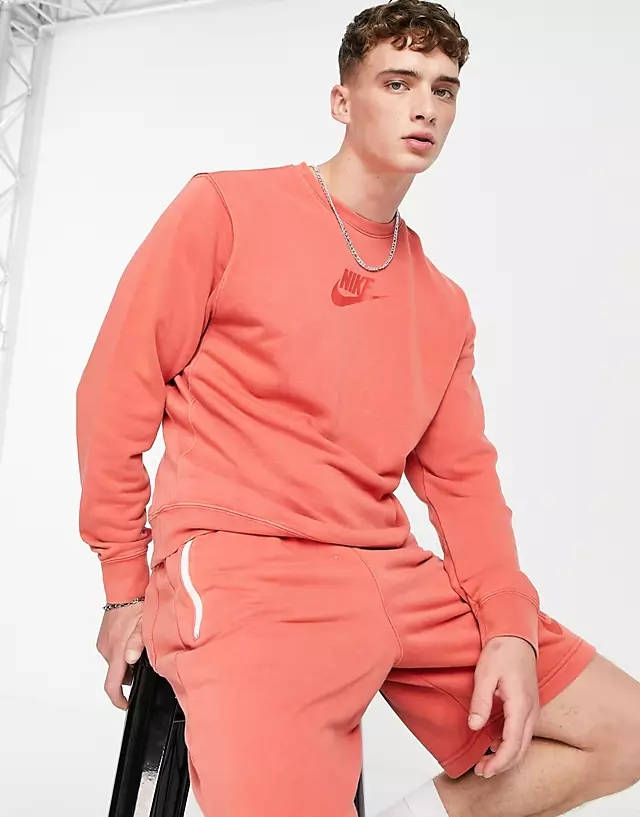 Nike Washed Crew Sweatshirt Red