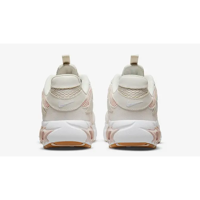 nike air zoom fire sneakers in light bone pale coral