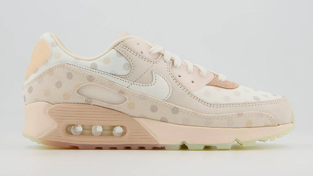 15 Insanely Hyped Restocks That You Seriously Don't Want to Miss!