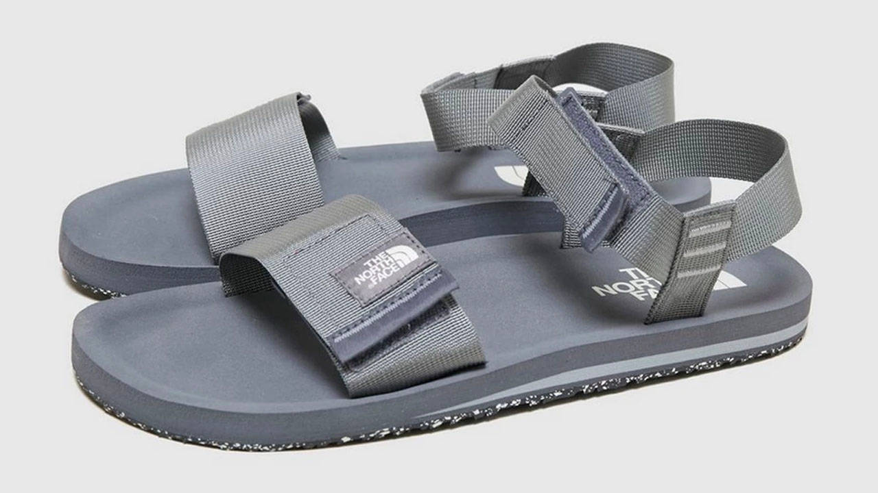 15 Must-Have Crocs & Sandals to Fully Complete Your Summer Rotation