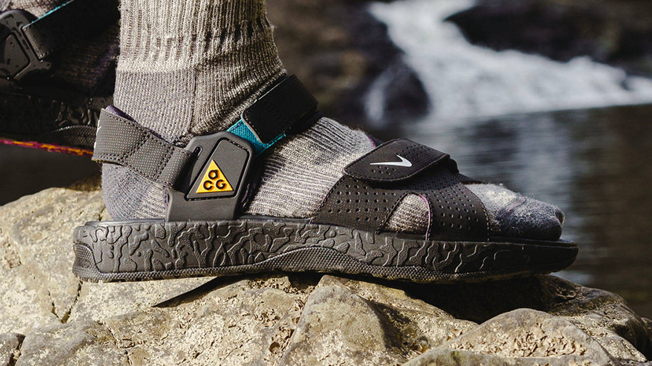 15 Must-Have Crocs & Sandals to Fully Complete Your Summer Rotation