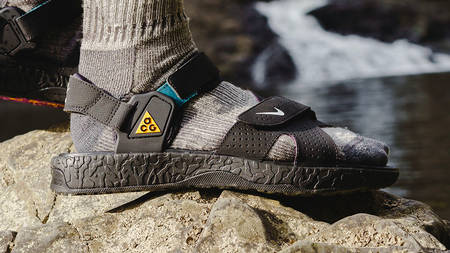 15 Must-Have Crocs & Sandals to Fully Complete Your Summer Rotation 15 Must-Have Crocs & Sandals to Fully Complete Your Summer Rotation