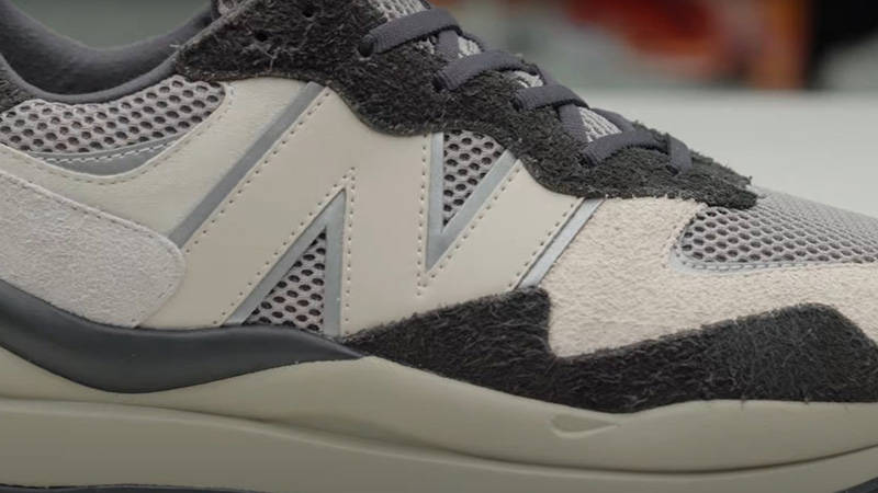 size x New Balance M5740 Grey closeup