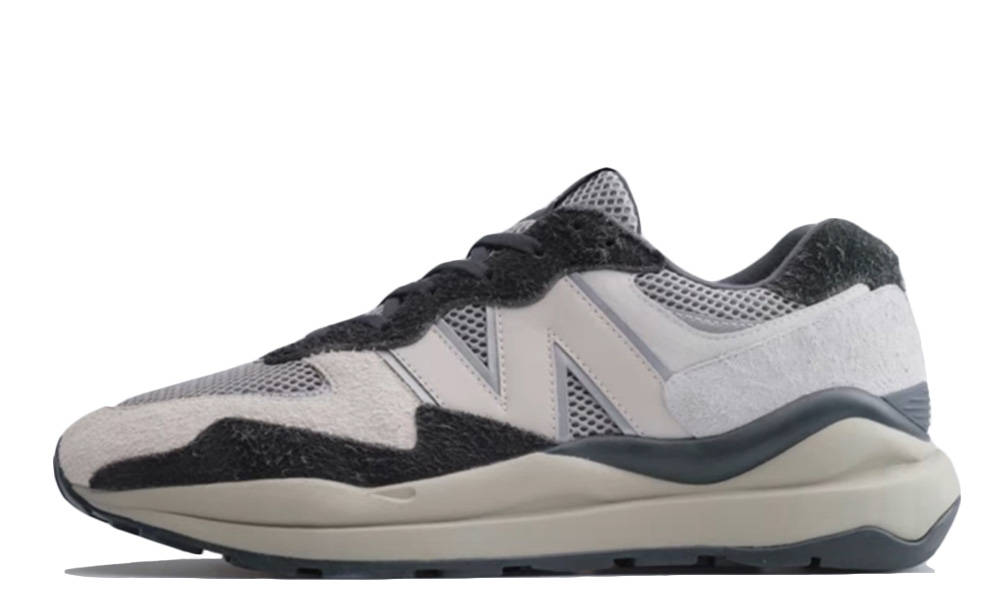 size? x New Balance M5740 Grey