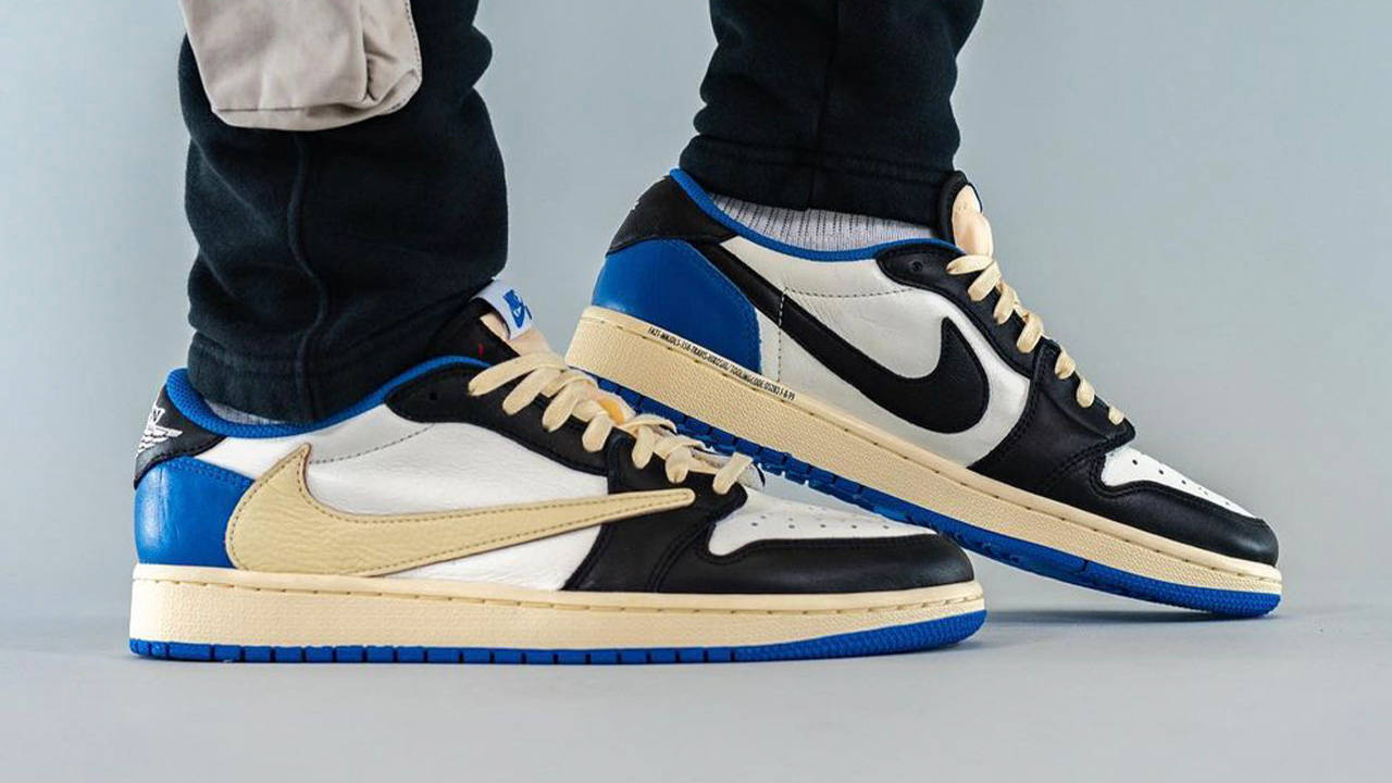 Travis Scott x fragment design x Air Jordan 1 Low
