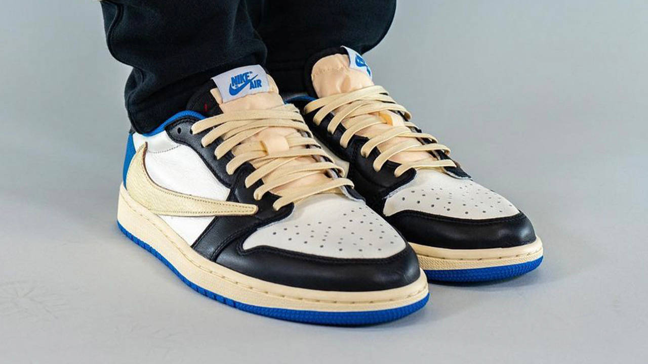 Travis Scott x fragment design x Air Jordan 1 Low