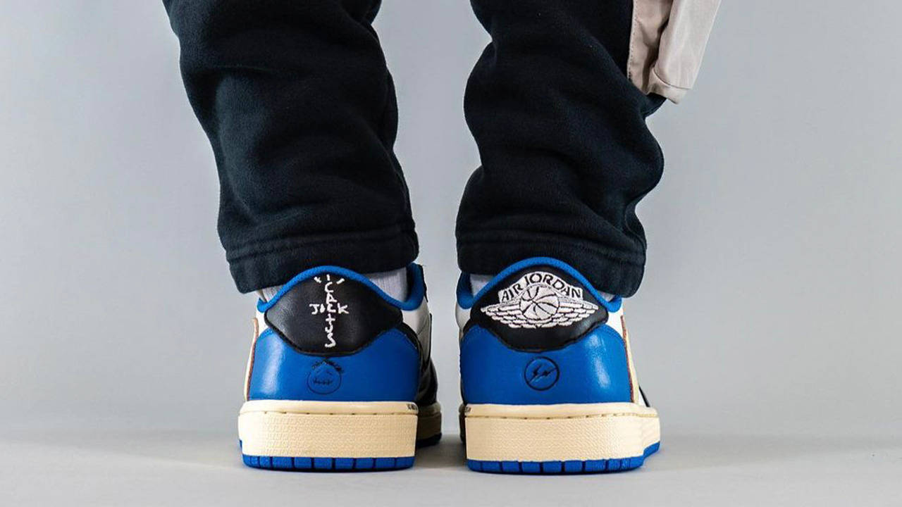 Travis Scott x fragment design x Air Jordan 1 Low