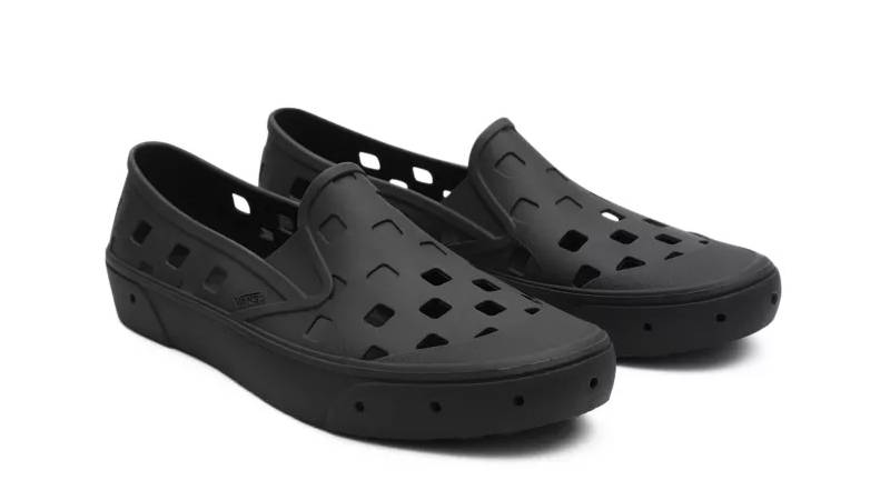Vans Slip-On TRK Black Front