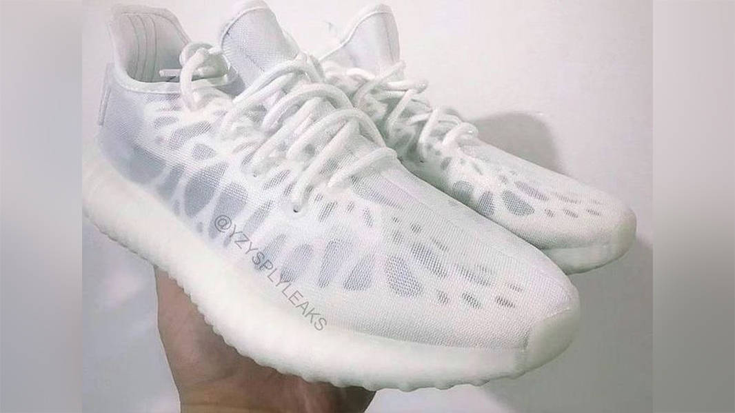 all white 350 v2