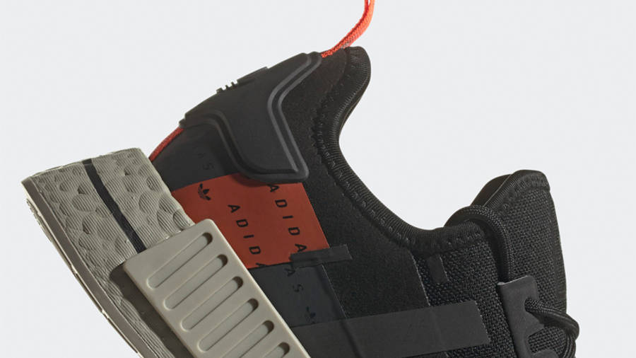 nmd r1 core black solar red line