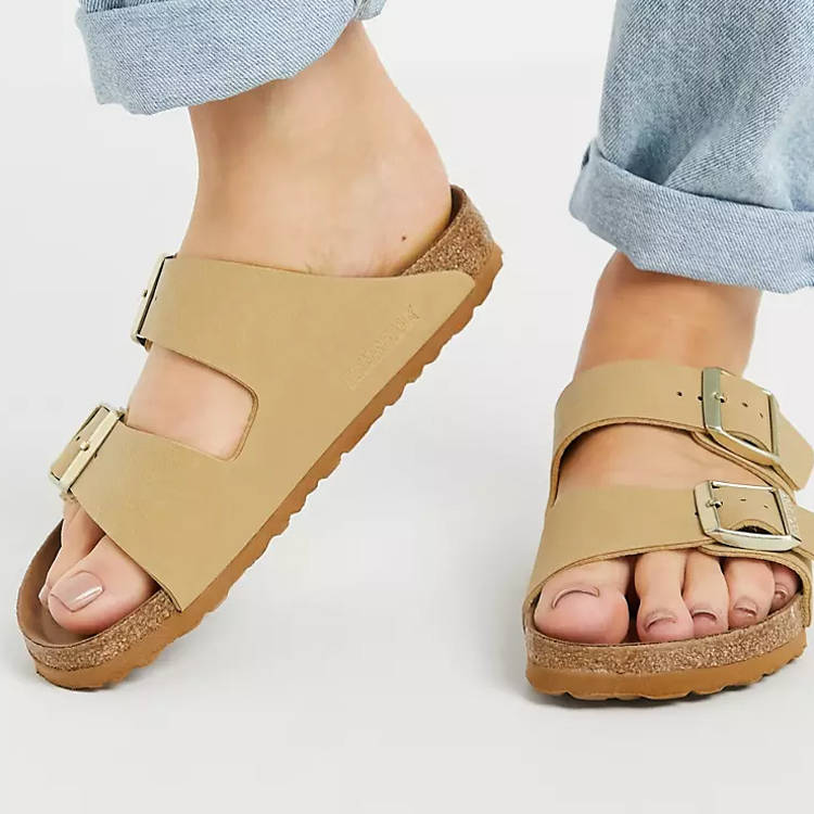 Birkenstock Arizona Flat Sandals Latte Cream
