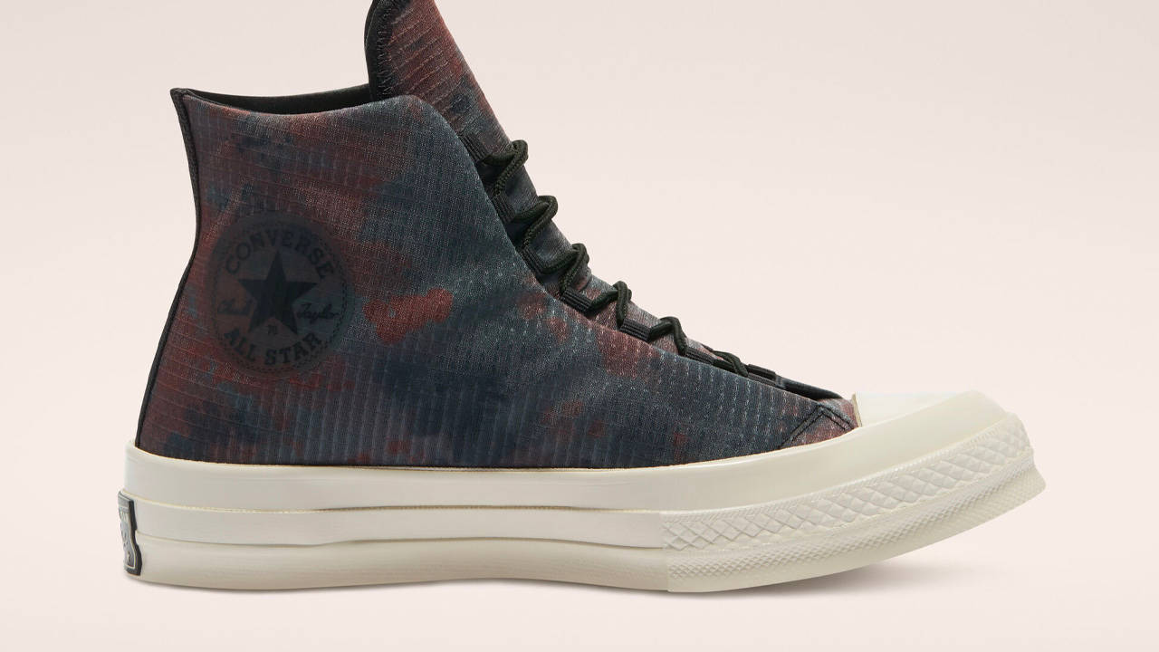 Converse's Extra 25% Off Sale Code Just Dropped & Here's Our Top Picks!