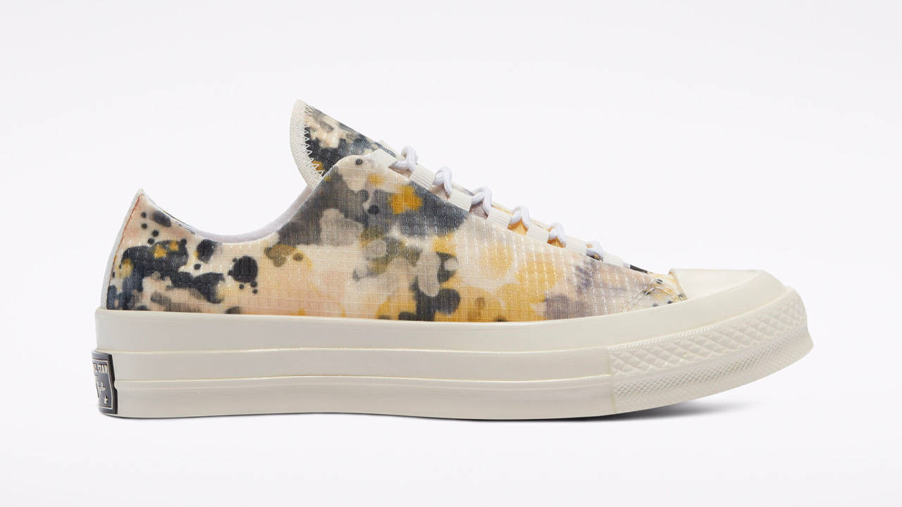 Converse's Extra 25% Off Sale Code Just Dropped & Here's Our Top Picks!