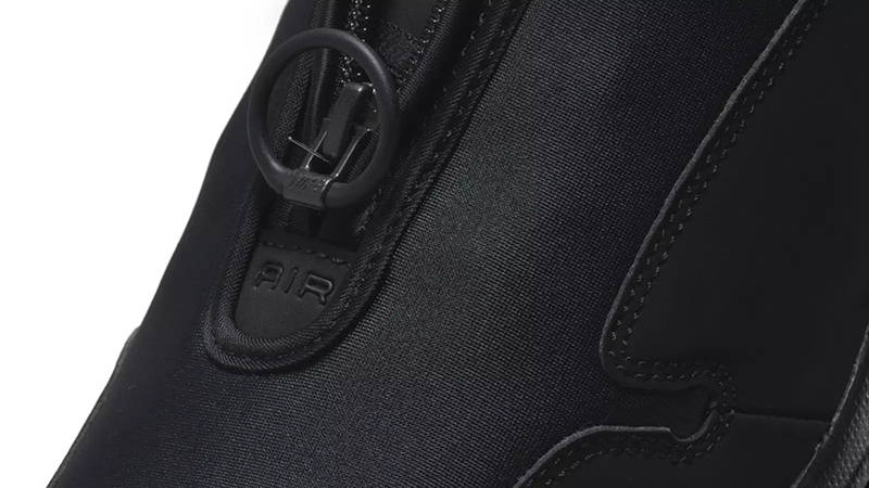 COMME des GARCONS HOMME PLUS x Nike Air Max Sunder Triple Black Detail