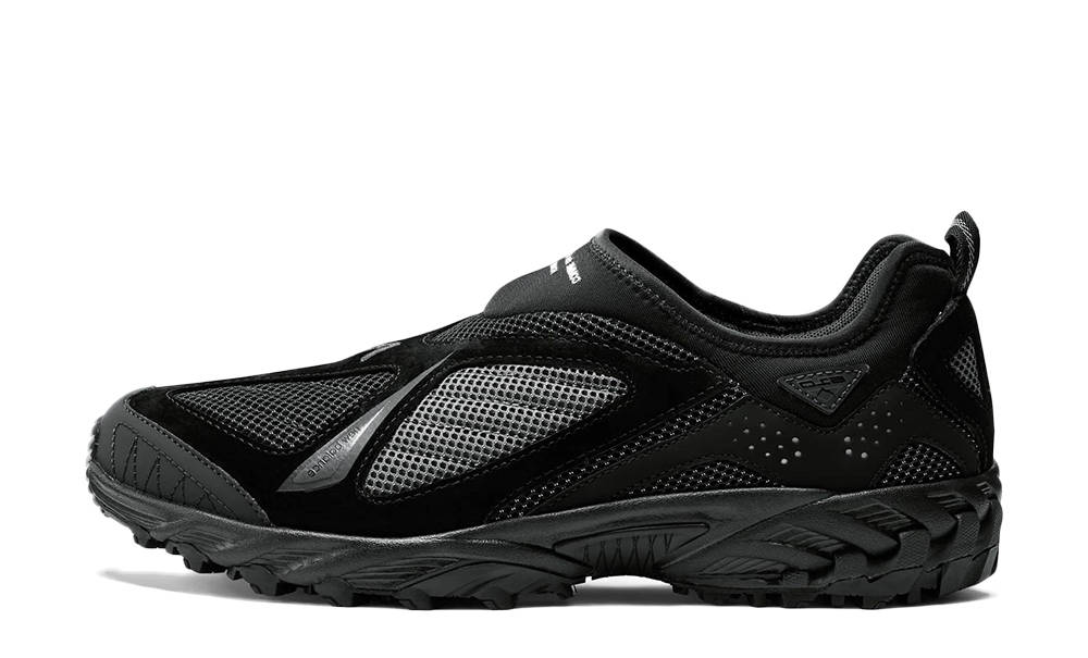 COMME des GARÇONS HOMME x New Balance 610 Triple Black