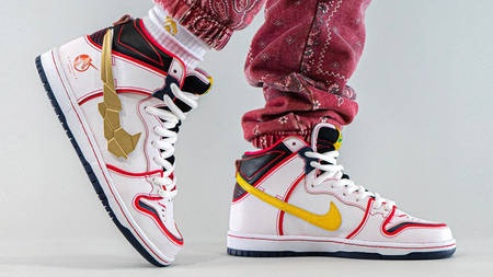 Your Best Look Yet at the Gundam x Nike SB Dunk High "Project Unicorn" Your Best Look Yet at the Gundam x Nike SB Dunk High "Project Unicorn"