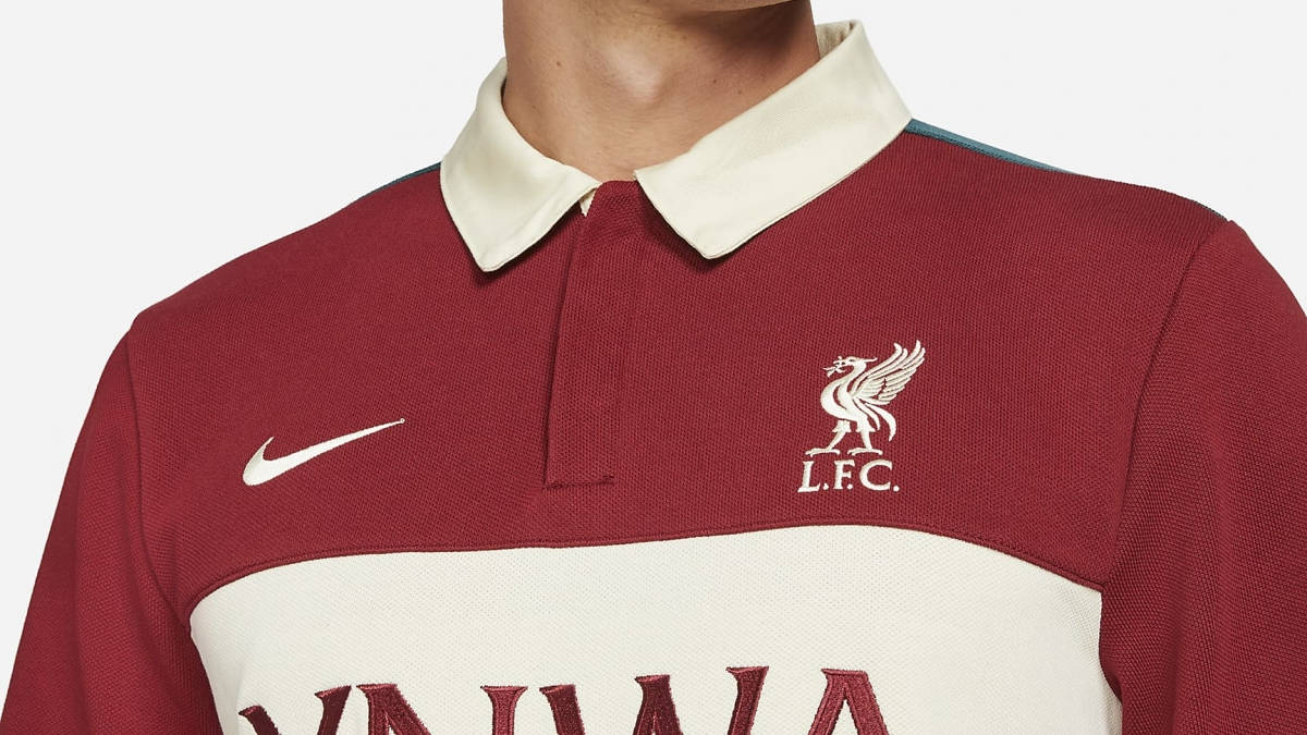 Nike Liverpool F.C. Long-Sleeve Skate 