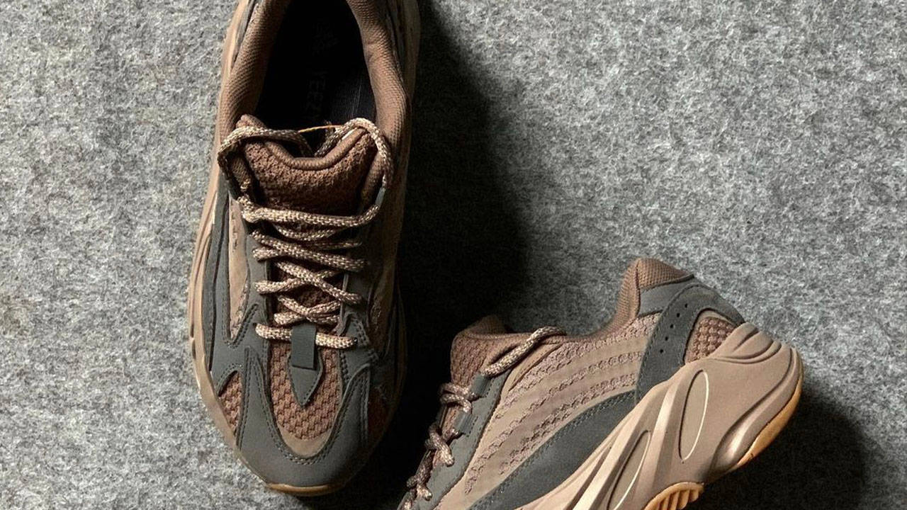 Yeezy Boost 700 V2 "Mauve"