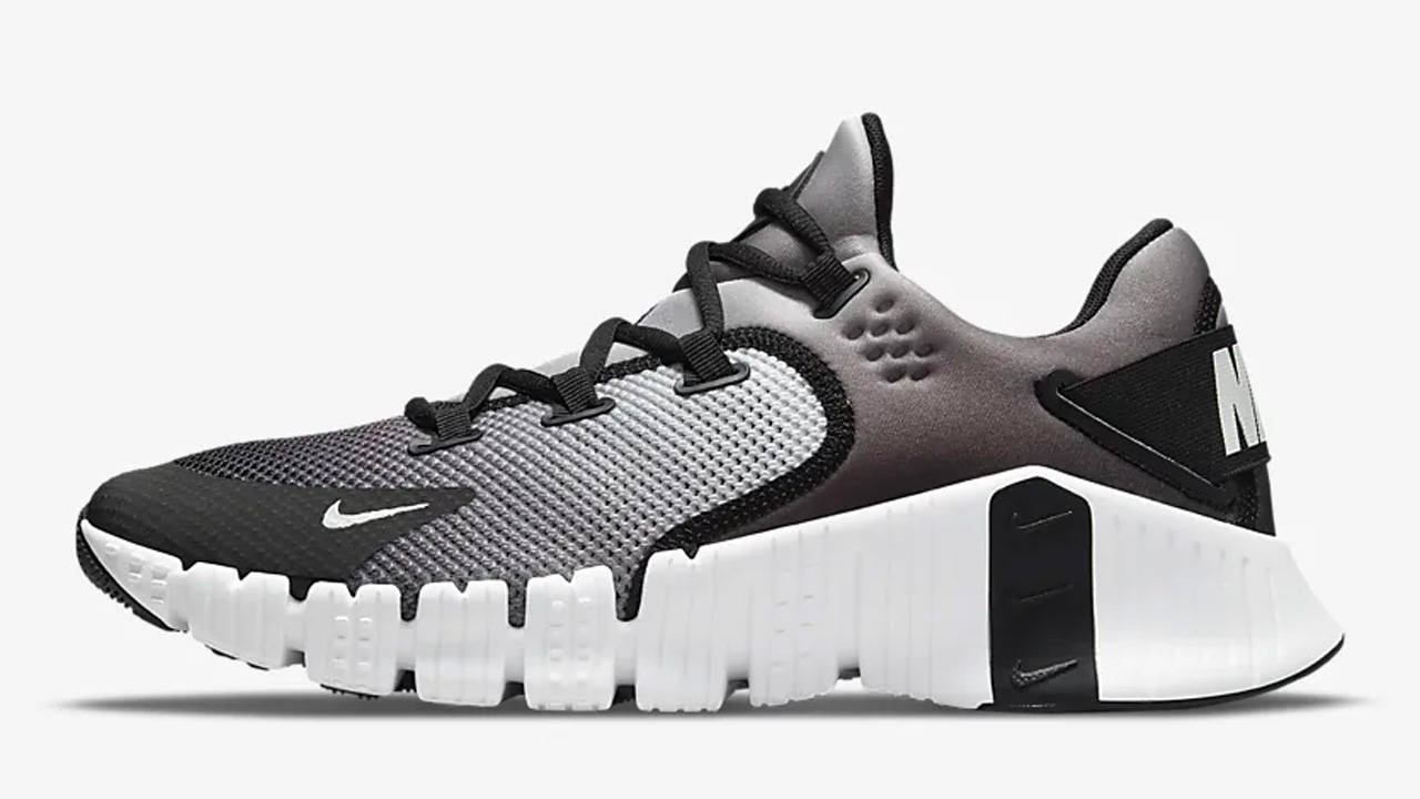Attention All Sneakerheads: Slash an Extra 25% Off Nike's Sale With This Unmissable Code!