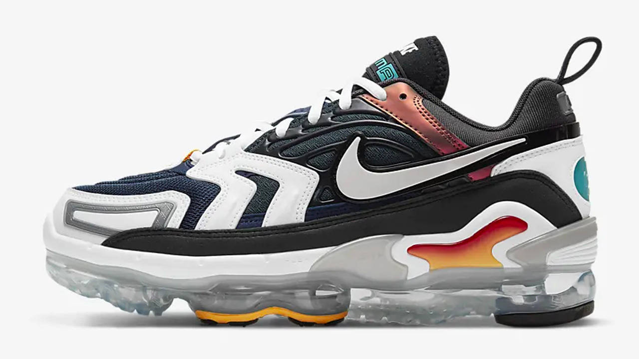 Nike's Extra 25% Off Sale Code's Been Extended & Here's Favourite Sneakers