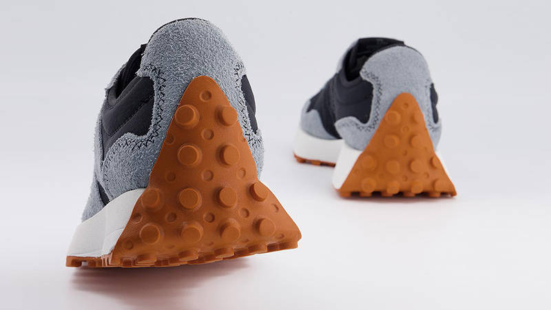 New Balance 327 Black Rust White