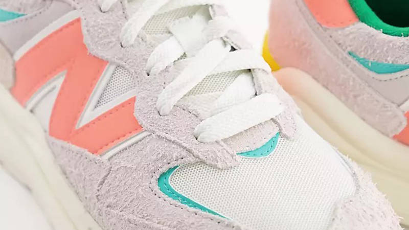 New Balance 5740 White Coral Detail 2