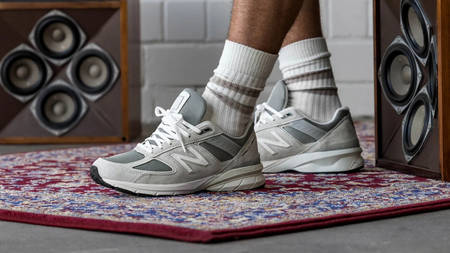 New Balance 990 Sizing: How Do They Fit? New Balance 990 Sizing: How Do They Fit?
