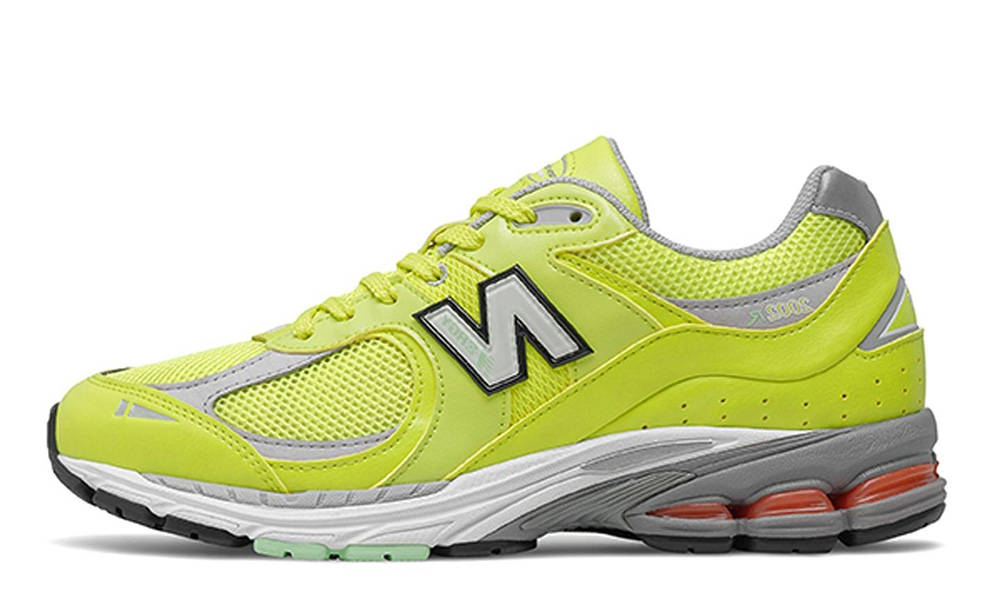 New Balance M2002 Volt