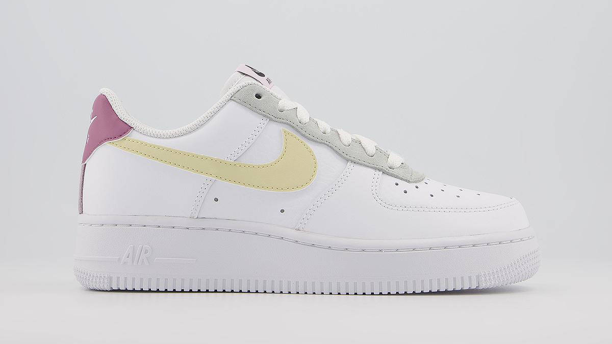 Nike Air Force 1 07 White Lemon Drop