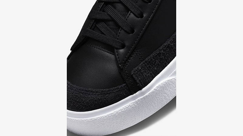 Nike Blazer Low Platform Black White