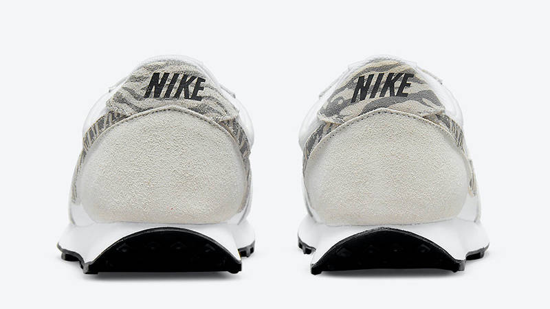 Nike Daybreak Zebra