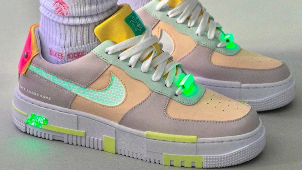 Image via yankeekicks nike lpl air force 1 pixel 1