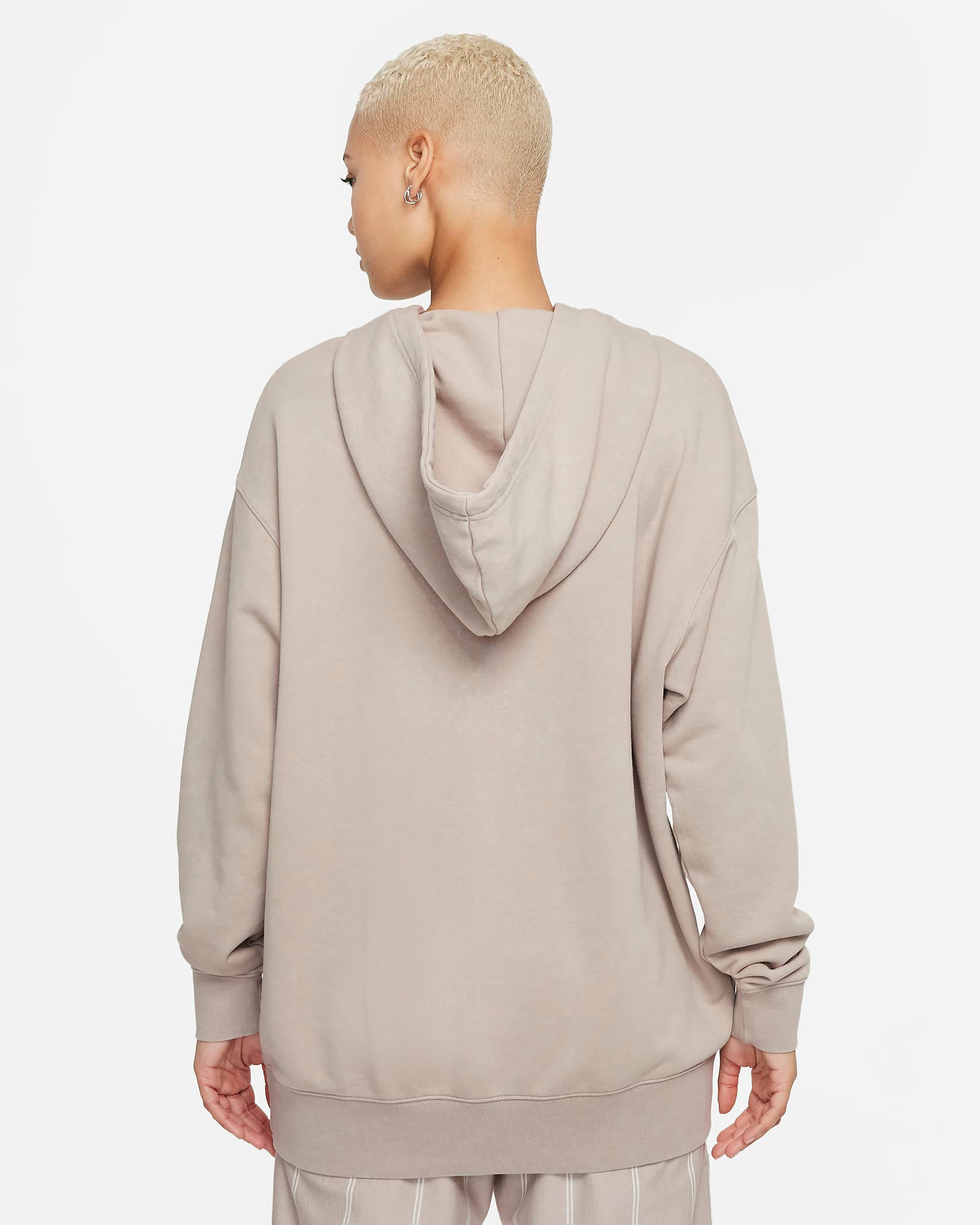 nike sportswear essential collection hoodie