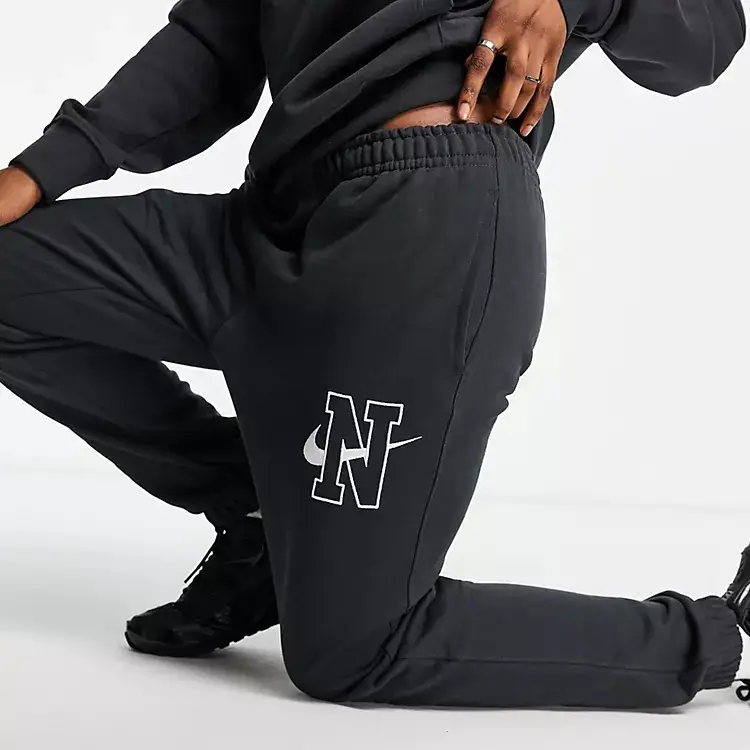 Nike Unisex Vintage Logo Fleece Oversized Joggers Black