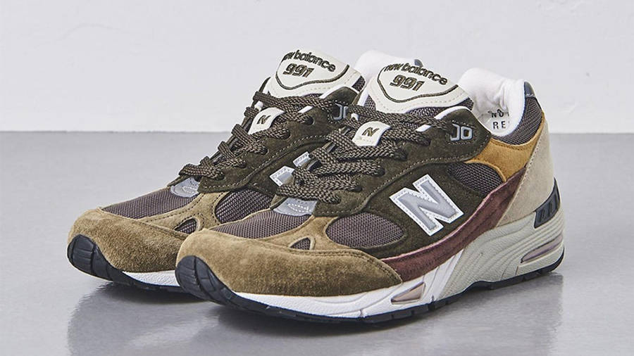 United Arrows x New Balance 991 Green Camo front