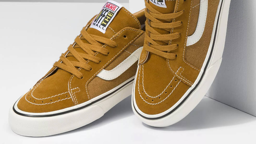 Vans sk8 clearance low mens gold