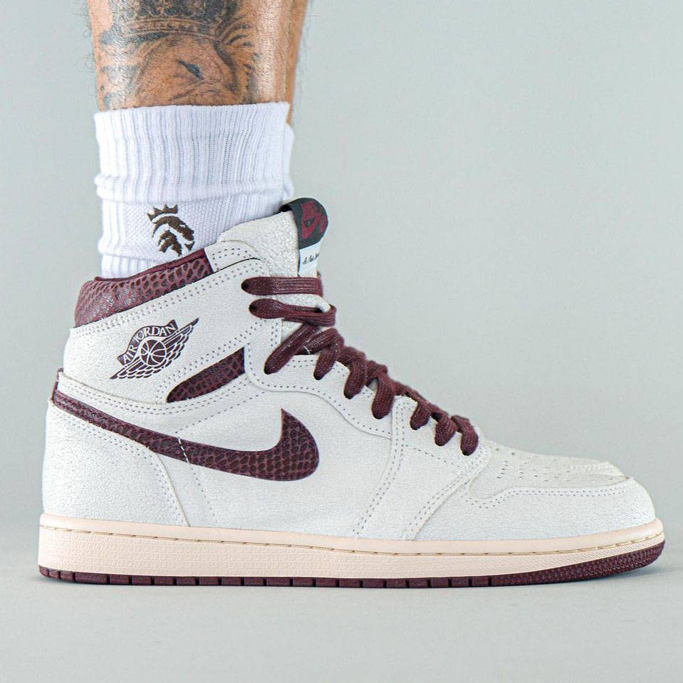 A Ma Maniere x Air Jordan 1 High OG 3