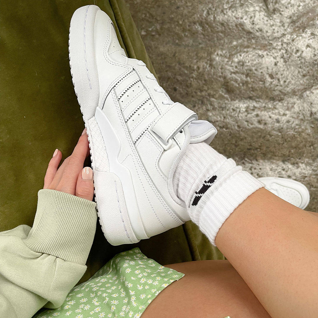 adidas forum low triple white product focused 2