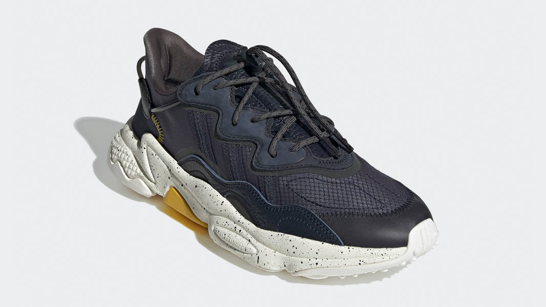 adidas Ozweego Legend Ink Front