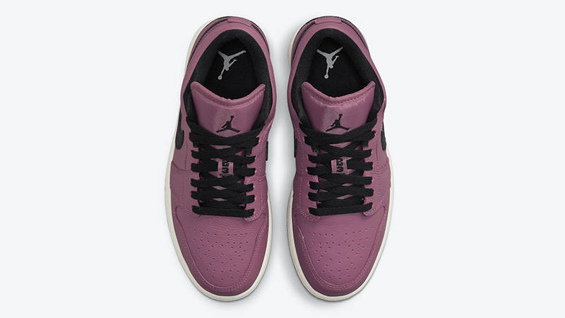 nike jordans magenta