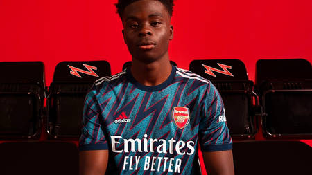 Arsenal Debut a Striking Lightning Bolt Third Kit for 2021/22 Arsenal Debut a Striking Lightning Bolt Third Kit for 2021/22
