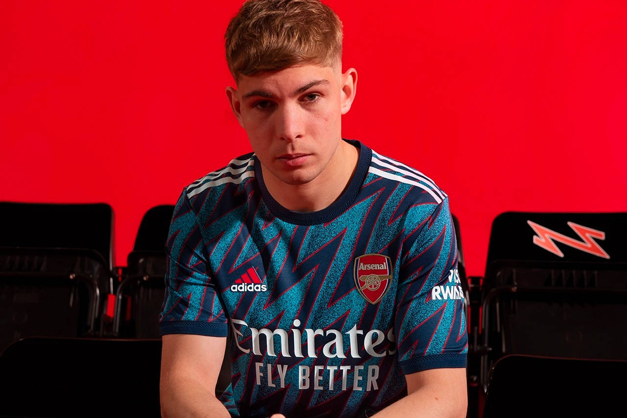 Arsenal Debut a Striking Lightning Bolt Third Kit for 2021/22