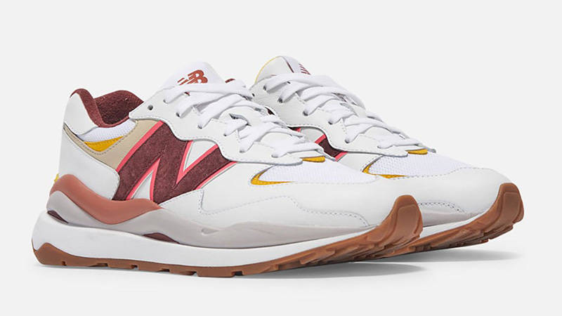 Bandier x New Balance 57 40 Move Her World W5740BB front