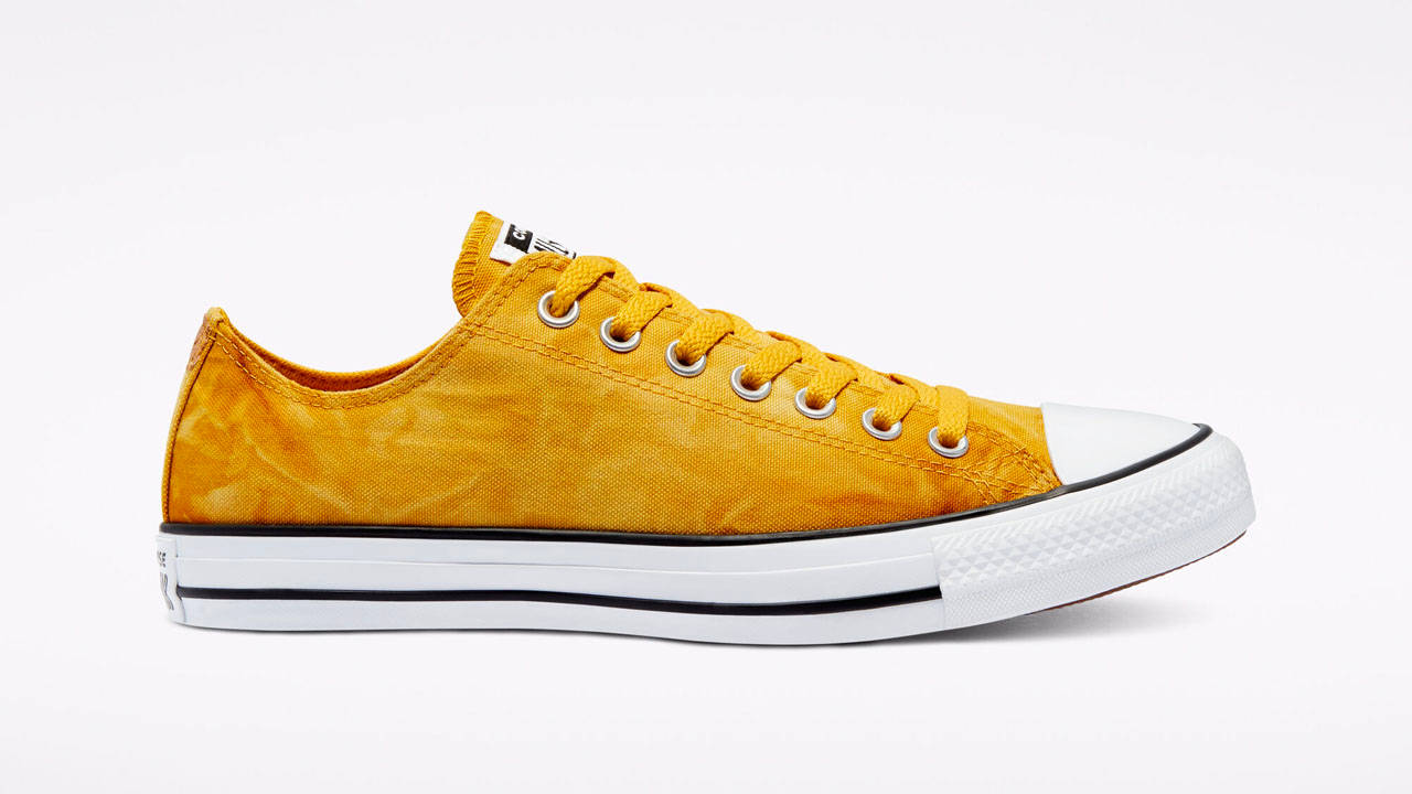 These Ridiculously Cheap Converses Are All Under £30 at the Online Outlet!