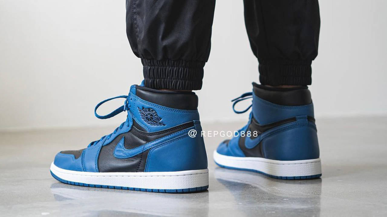 Air Jordan 1 Retro High OG "Dark Marina Blue"